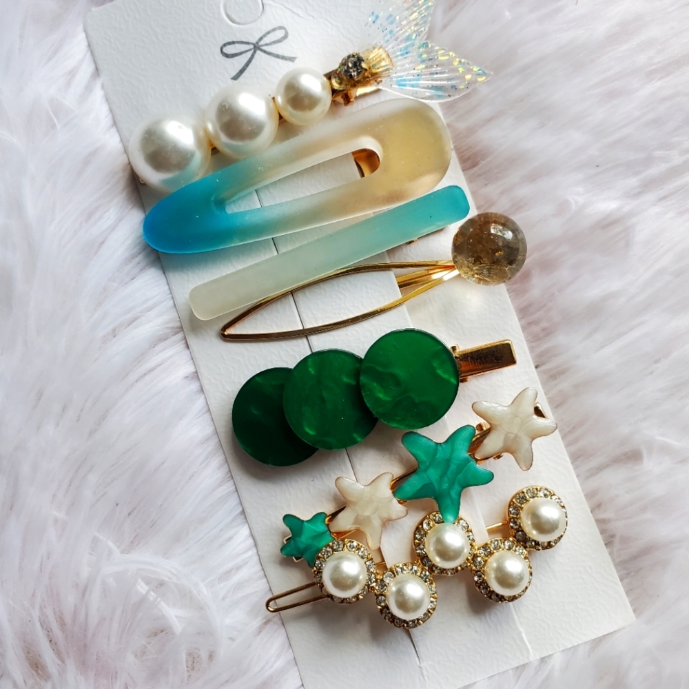 Set Of 7 Hair Barettes